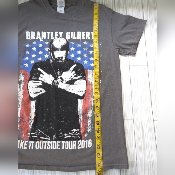 Brantley Gilbert Take It Outside 2016 Tour Tee in Smoke Gray Size Small - Picture 6 of 6